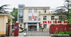 亲子互动区：梯、沙池取智能互动屏